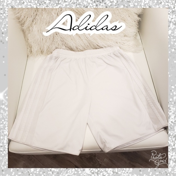 Adidas shorts white medium - Picture 2 of 4